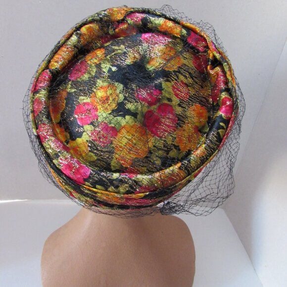 1960 Era Pill Box Hat Colorful Brocade Gold Threading - Picture 6 of 11